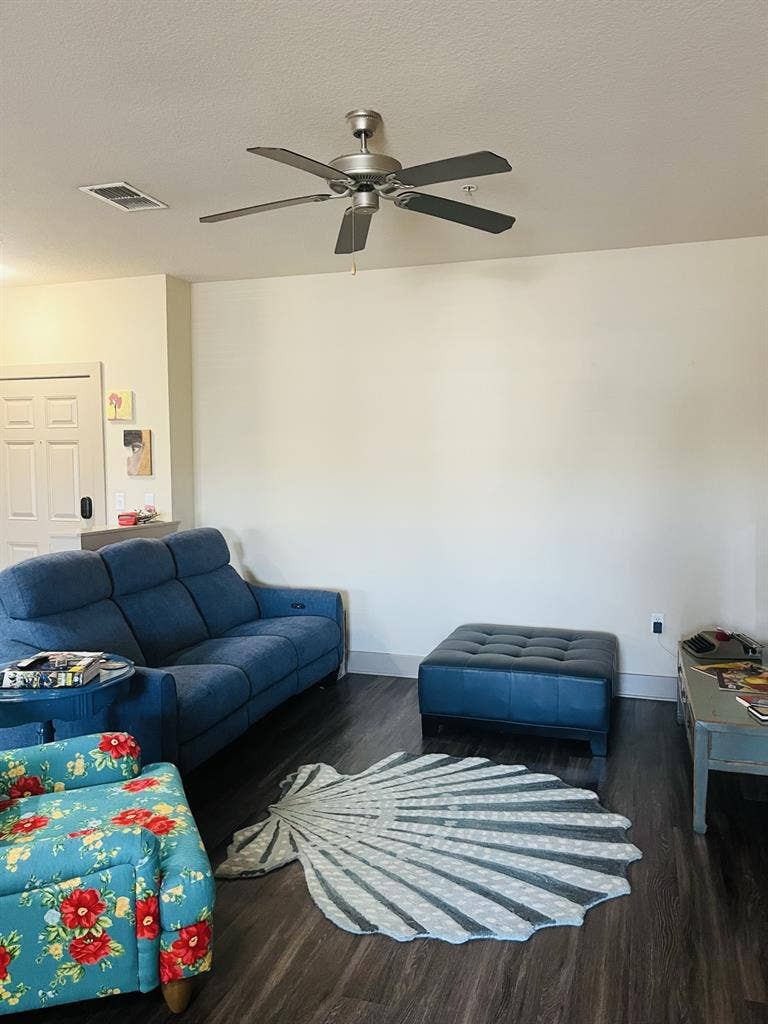 Furnished for Female Roommate