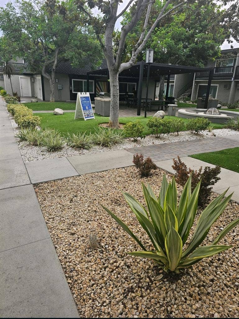 Room for rent in Anaheim