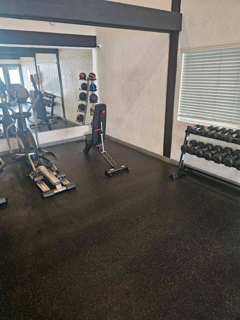 Room for rent in Anaheim