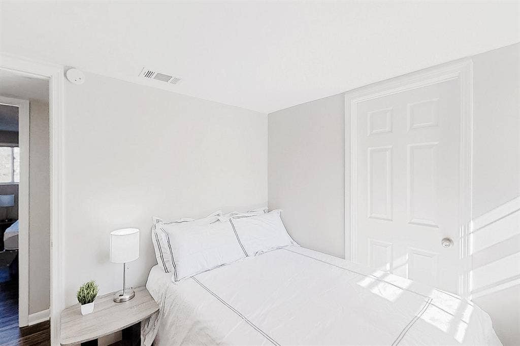 9 BR in Ellenwood