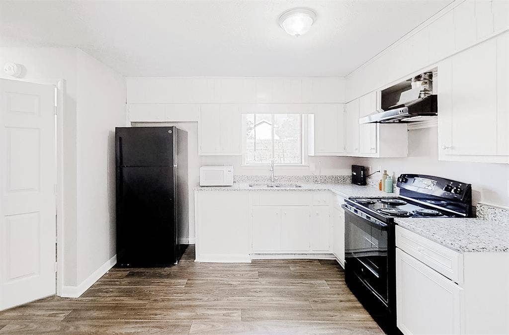 9 BR in Ellenwood