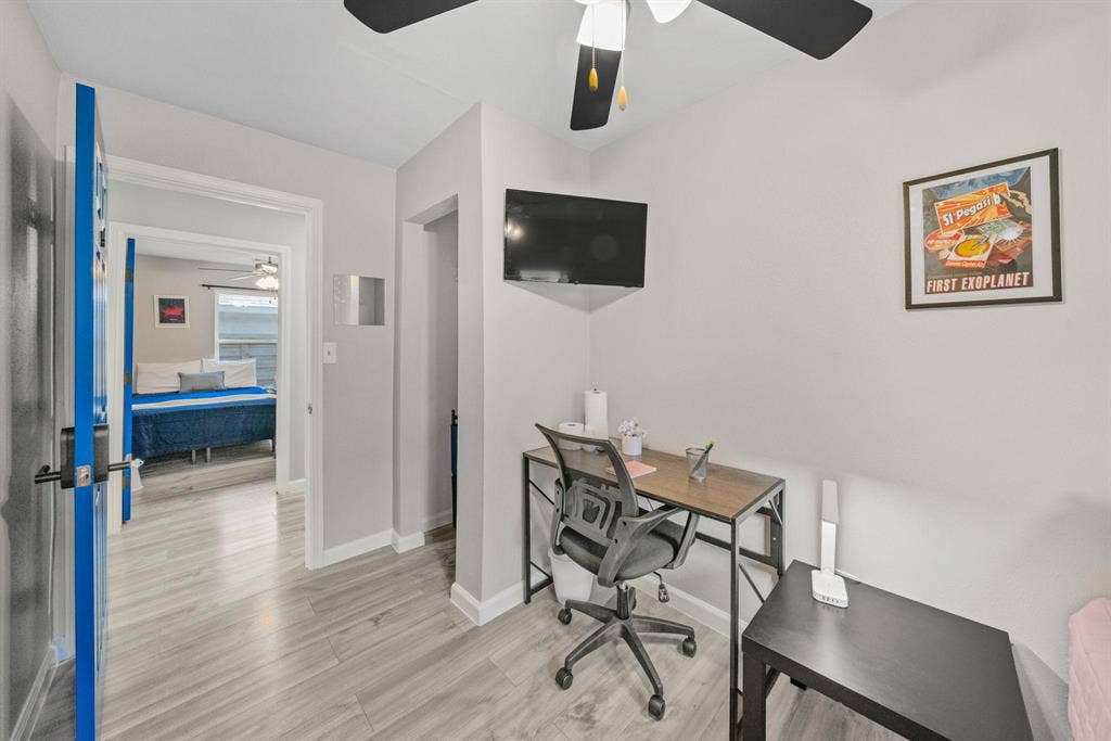 6 BR in Houston