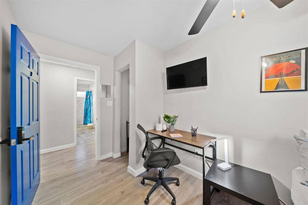 6 BR in Houston
