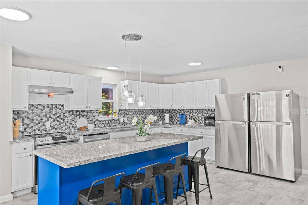 6 BR in Houston