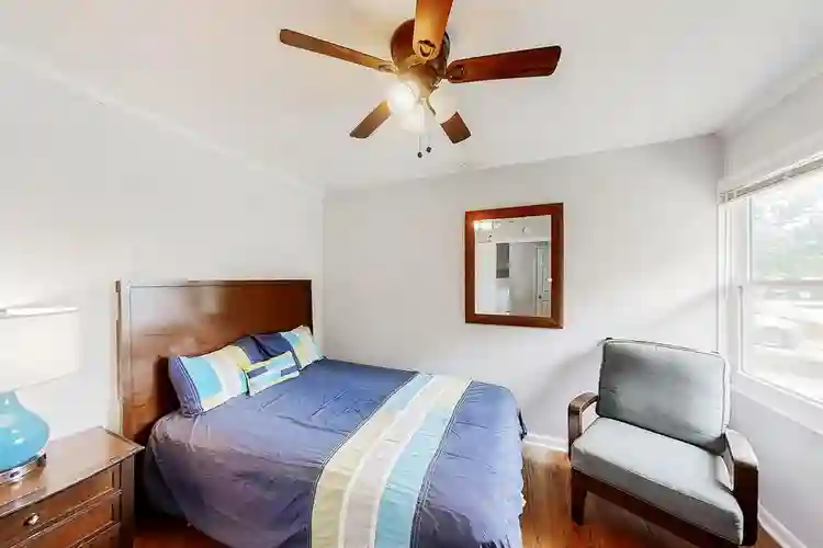 8 BR in Decatur