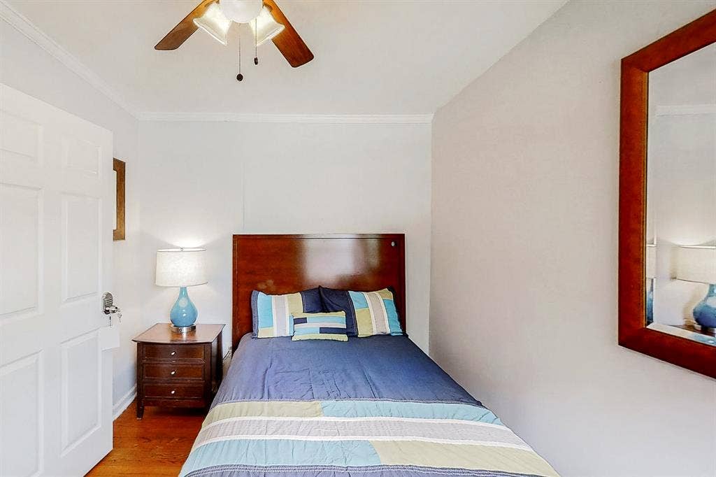 8 BR in Decatur