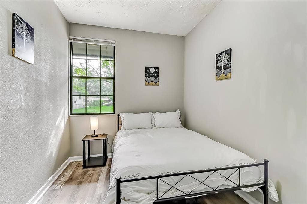 9 BR in Jacksonville