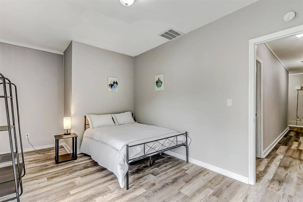 9 BR in Jacksonville
