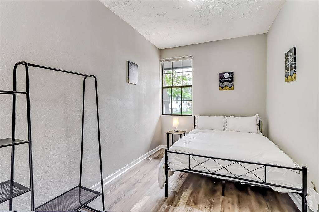 9 BR in Jacksonville