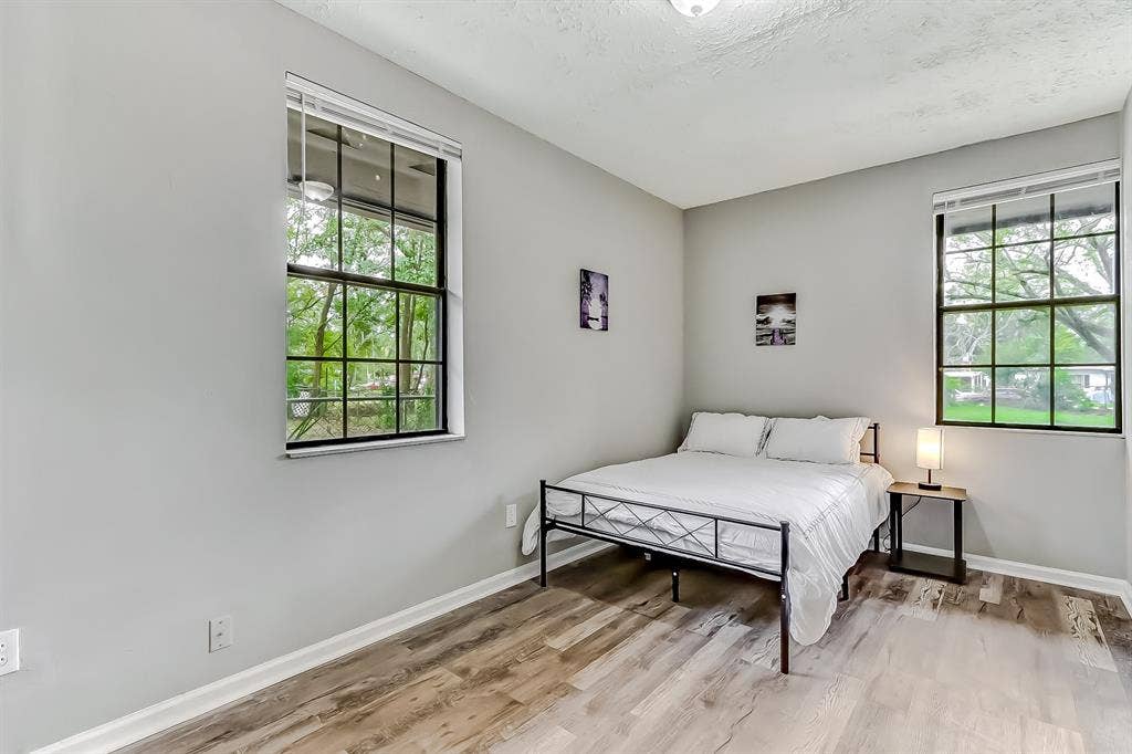 9 BR in Jacksonville