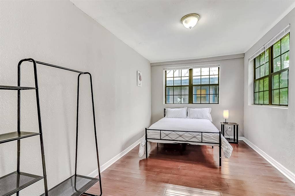 9 BR in Jacksonville
