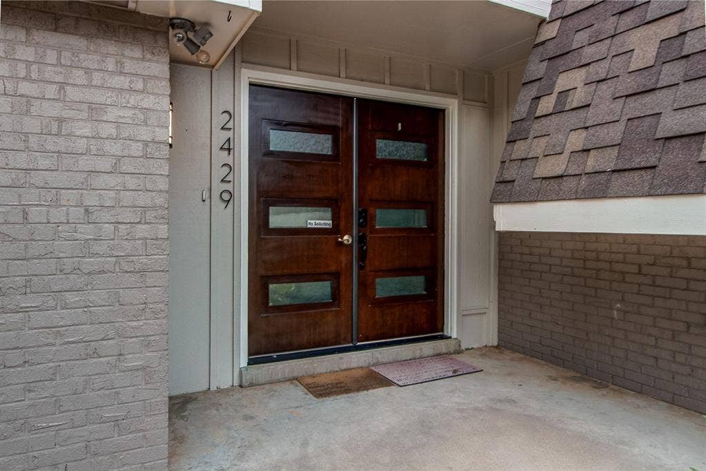 9 BR in Aurora