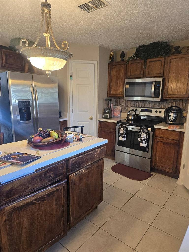 4 BR in Deltona