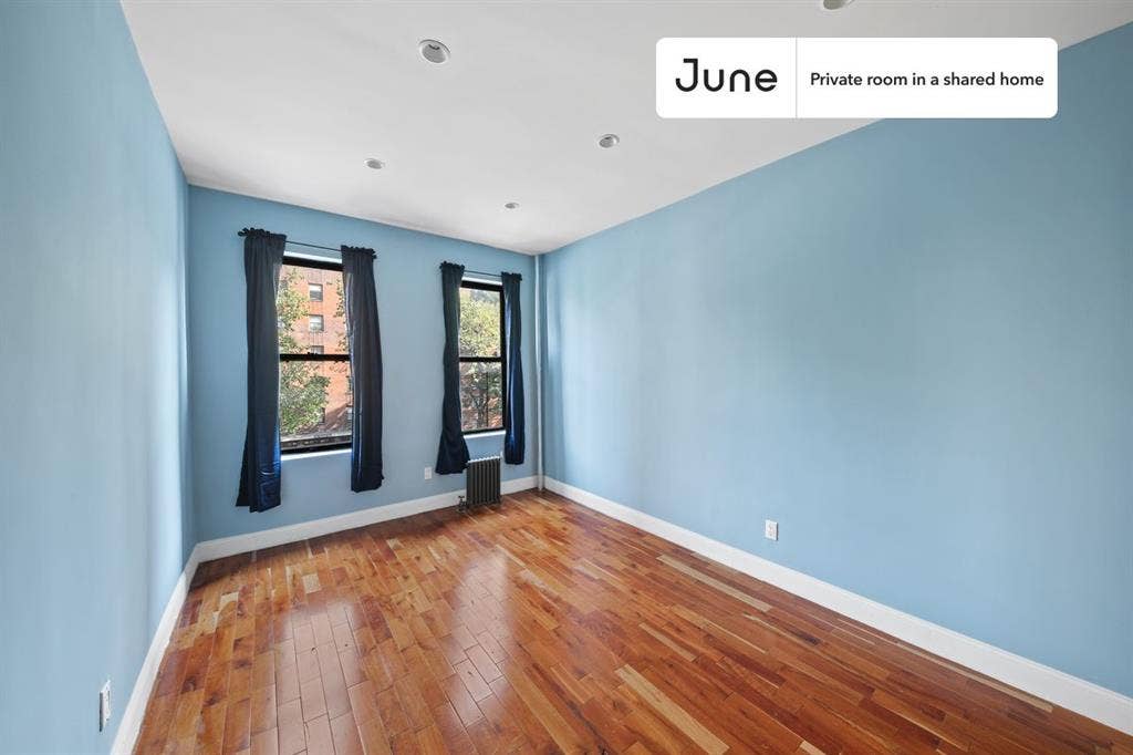3 BR in New York City