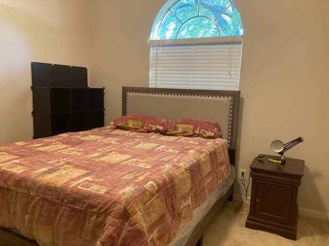 Cozy room near Jersey Village