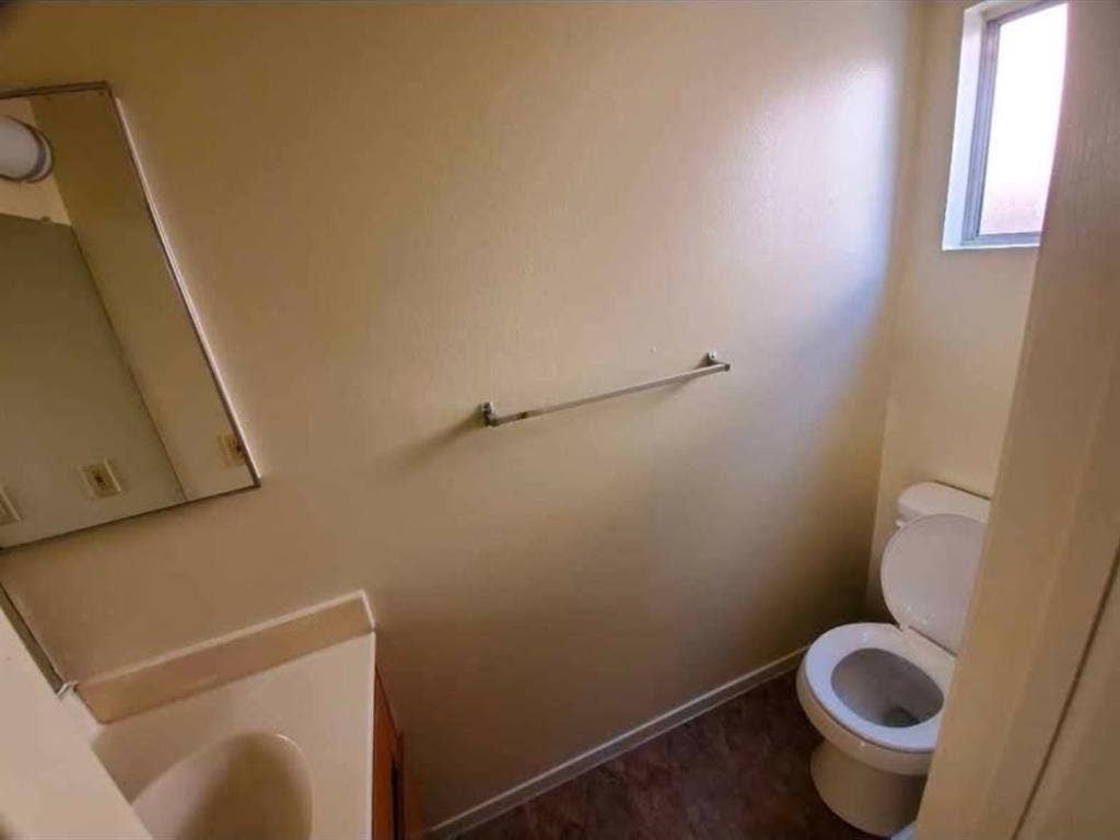 Bermuda Dunes Room for Rent
