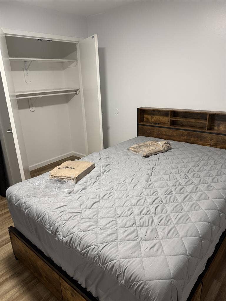 Room available 4/1/26