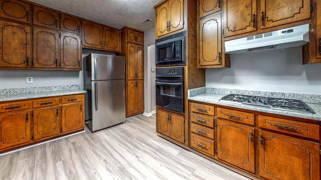 11 BR in Rex