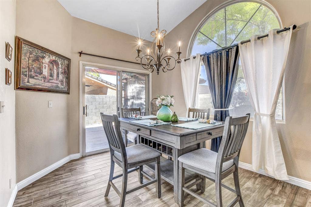 4 BR in Las Vegas