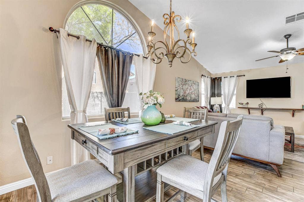 4 BR in Las Vegas