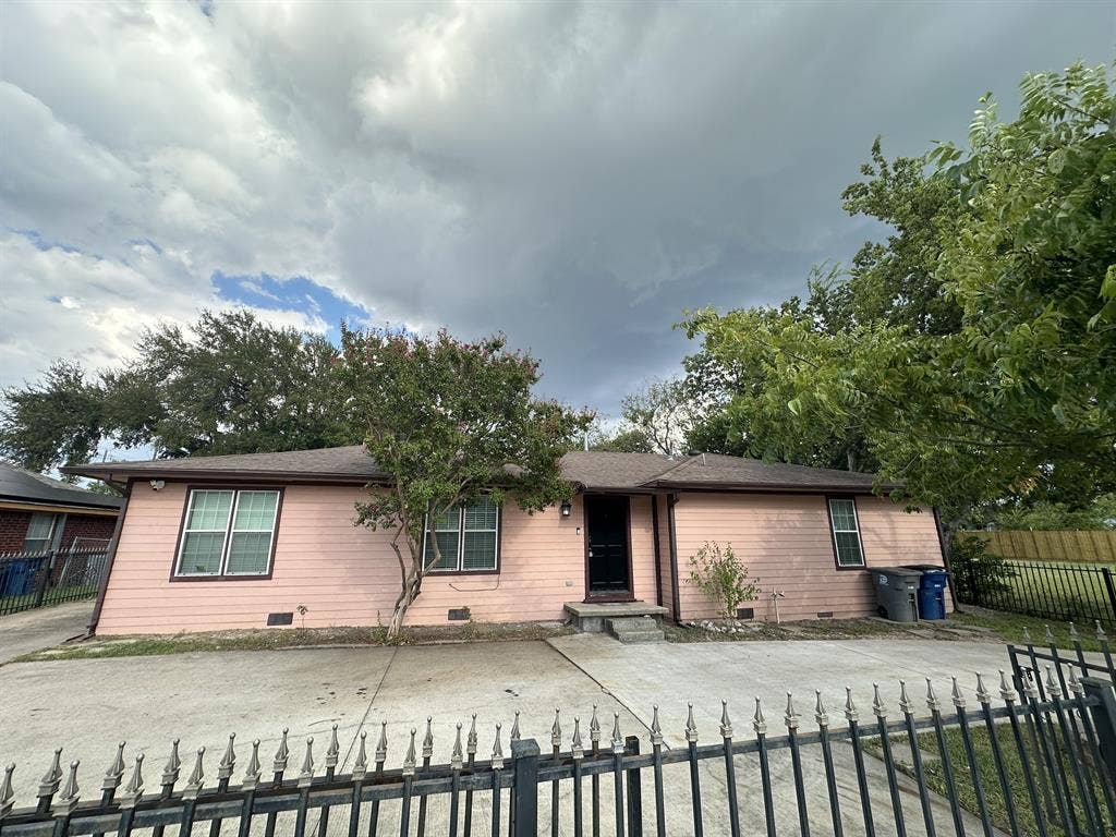 10 BR in Dallas