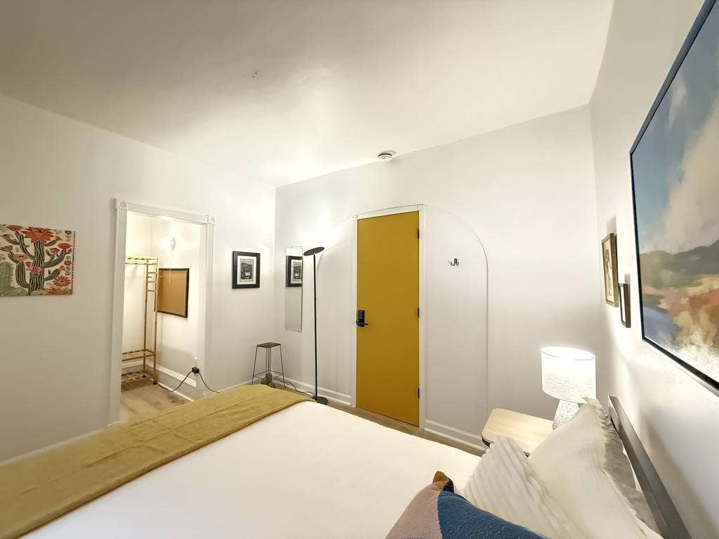 4 BR in Milwaukee