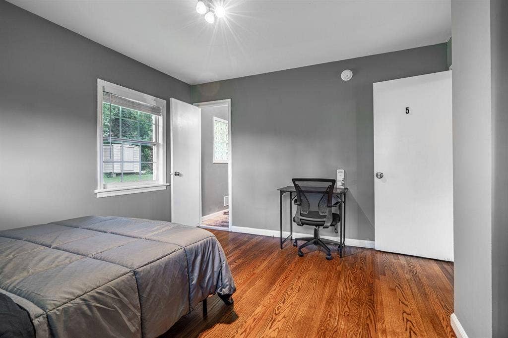 5 BR in Mableton