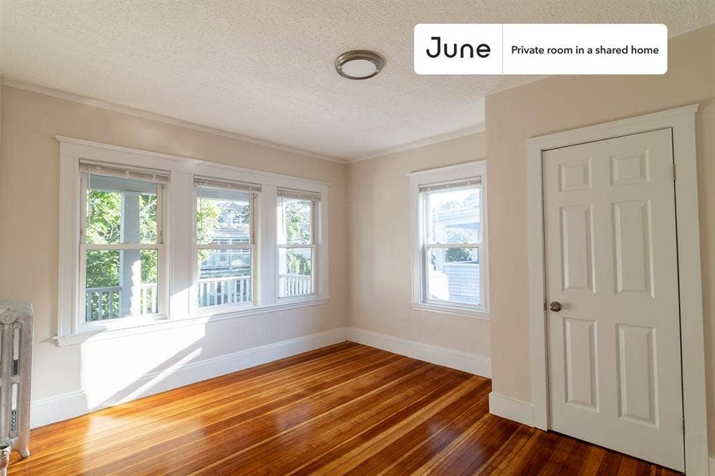 6 BR in Boston
