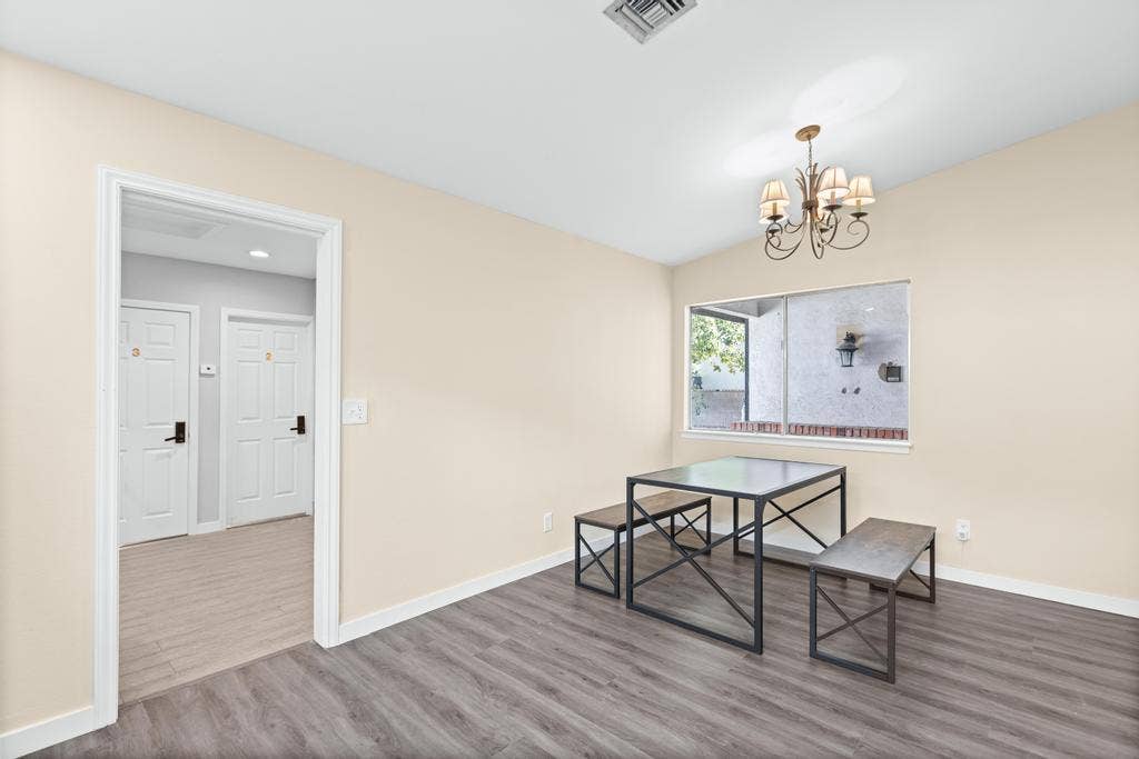 10 BR in Las Vegas