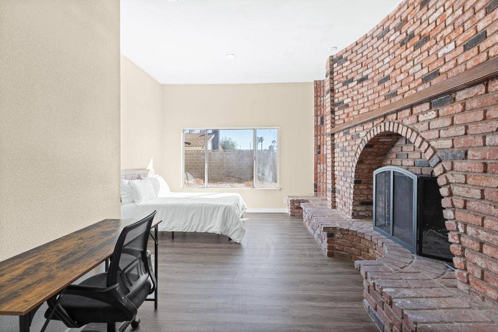 10 BR in Las Vegas