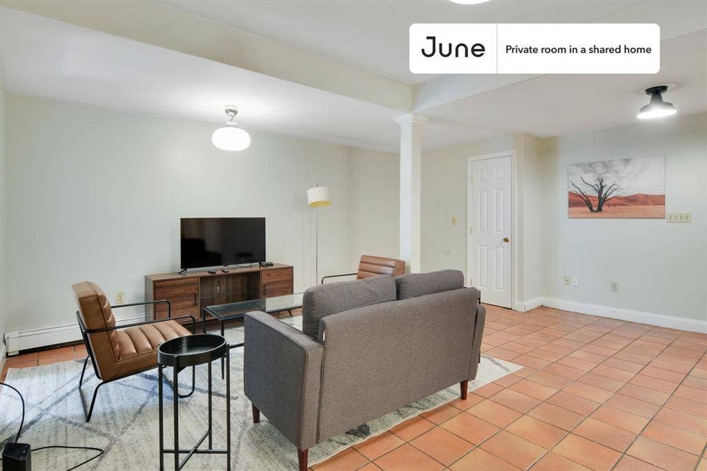 5 BR in Boston