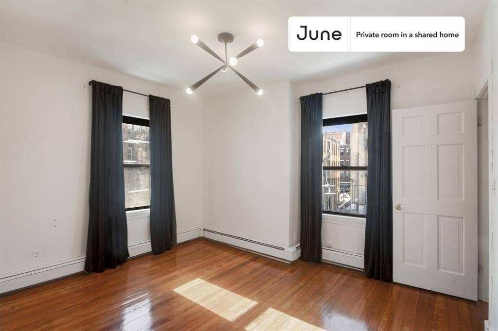 6 BR in Boston