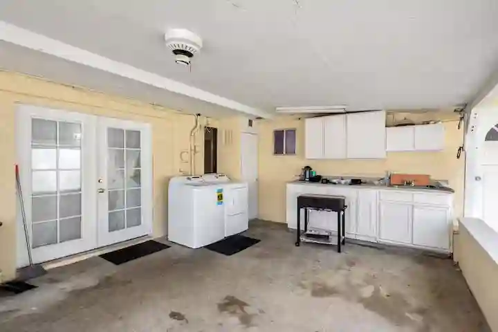 4 BR in Carson