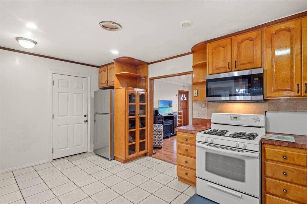 4 BR in Carson