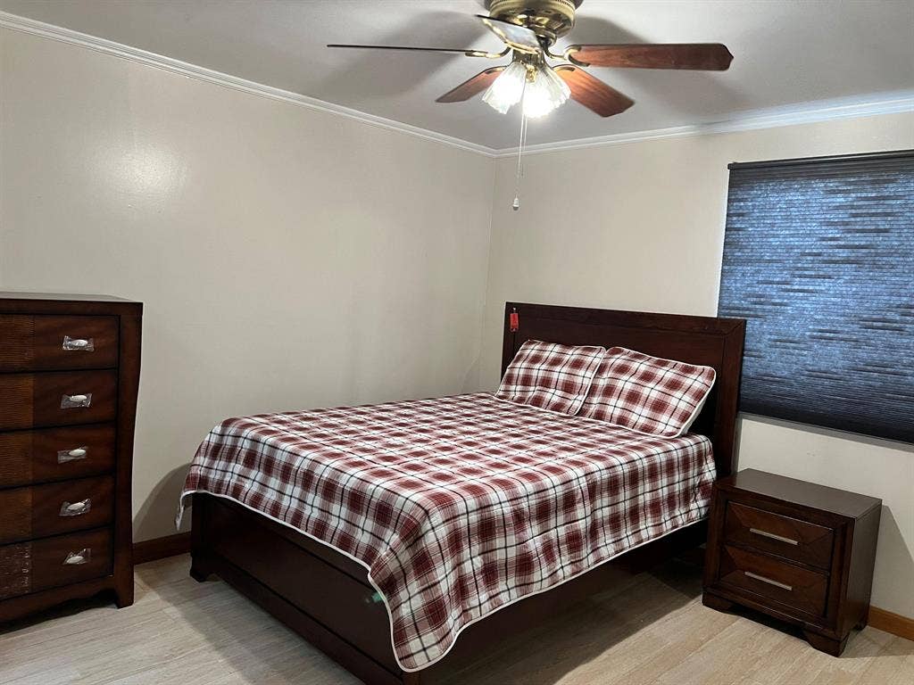 4 BR in Carson