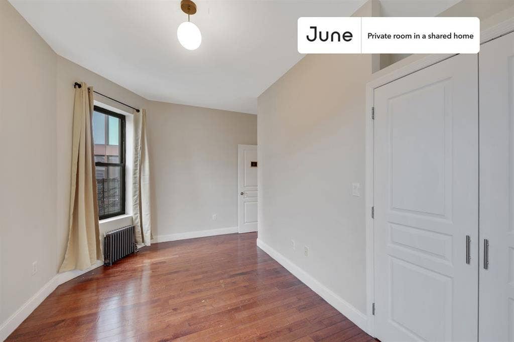 4 BR in New York City