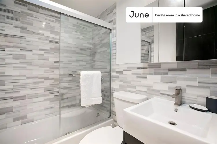 6 BR in New York City