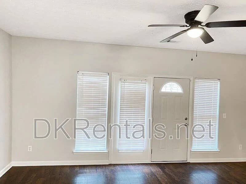 3 BR in East Point
