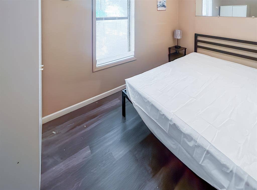 9 BR in Stone Mountain