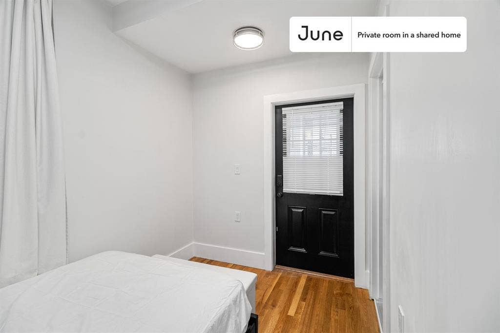 5 BR in Boston