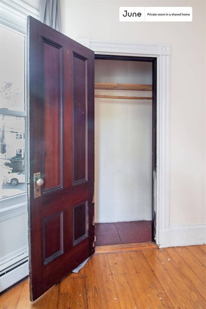 5 BR in Boston