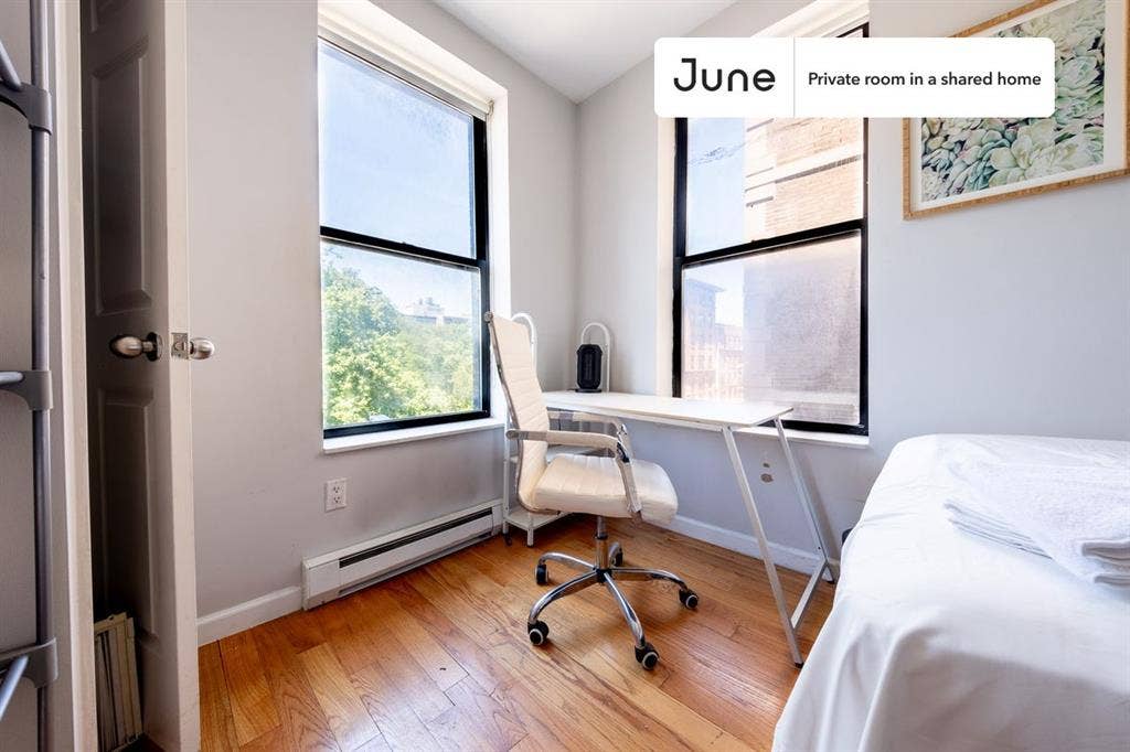 3 BR in New York City