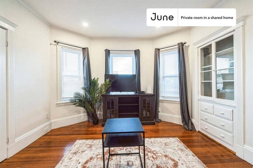 3 BR in Boston
