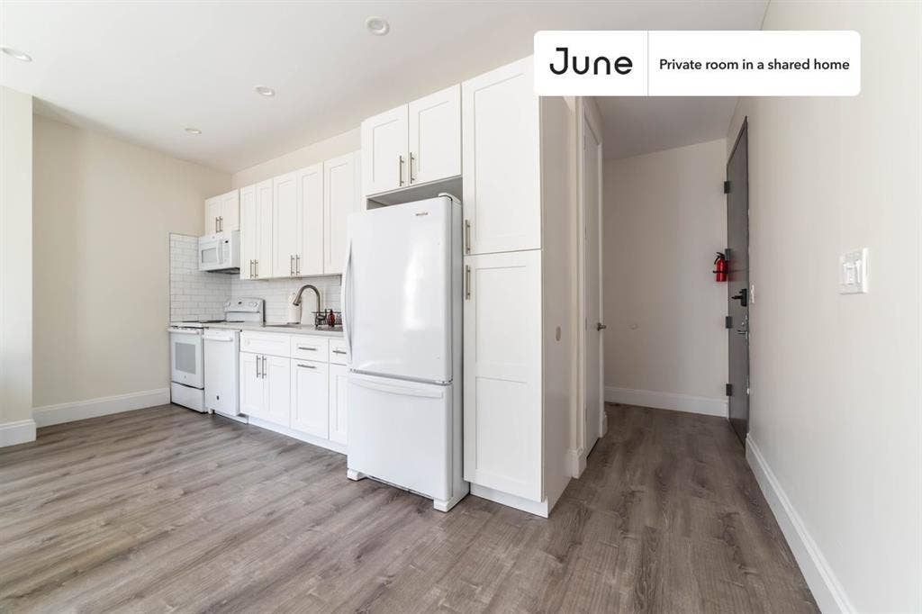 2 BR in New York City