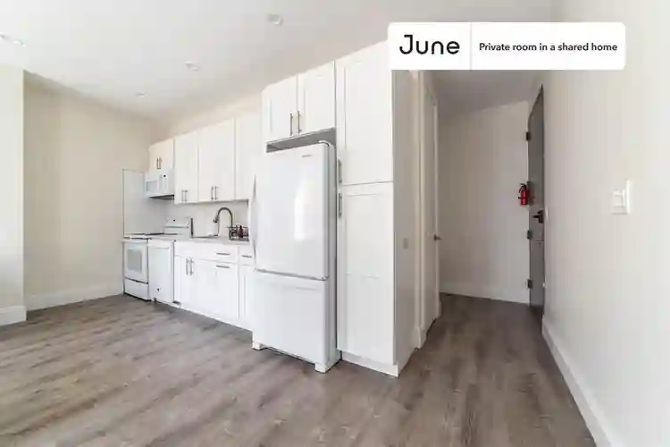 2 BR in New York City