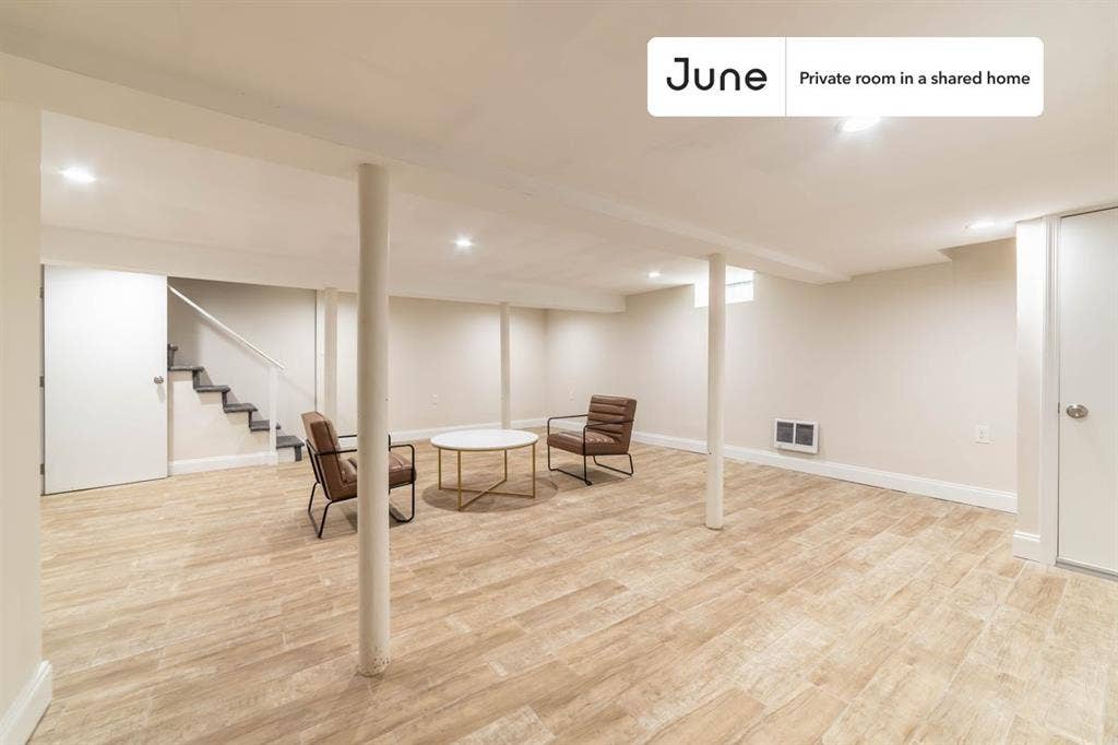 2 BR in New York City