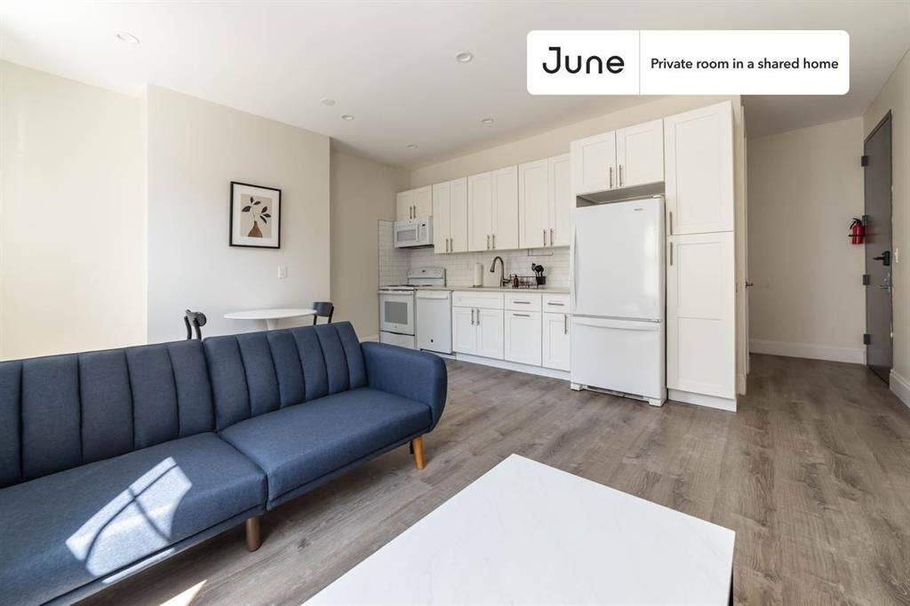 2 BR in New York City