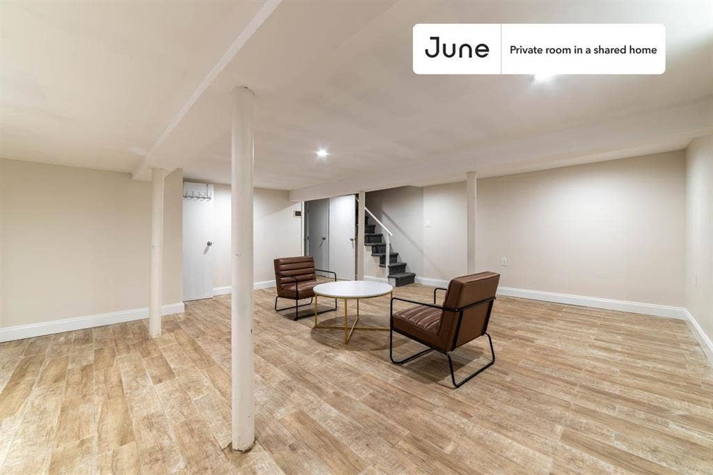 2 BR in New York City