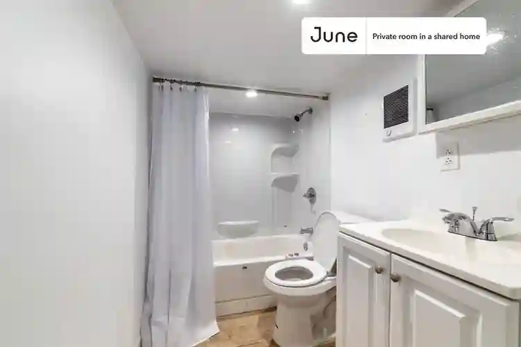 2 BR in New York City
