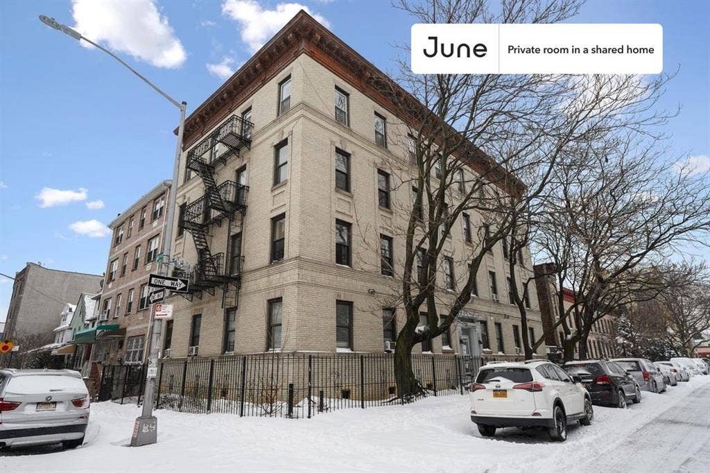 4 BR in New York City